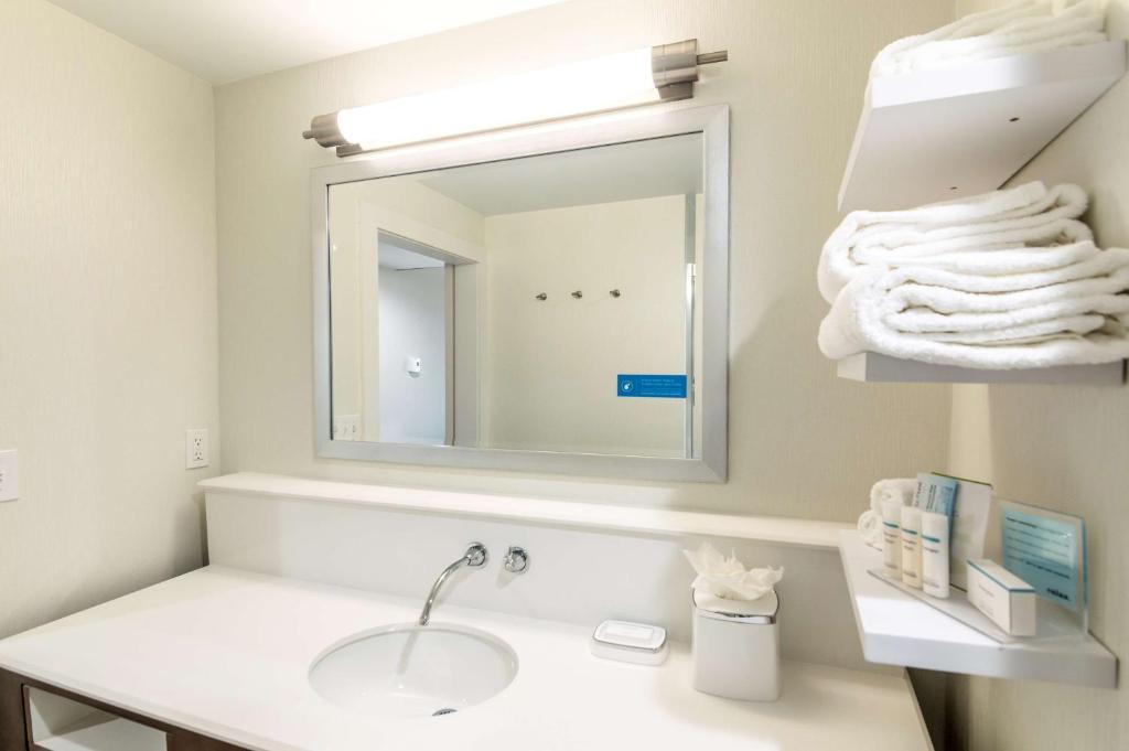 Hampton Inn Oklahoma City Northeast OK photo