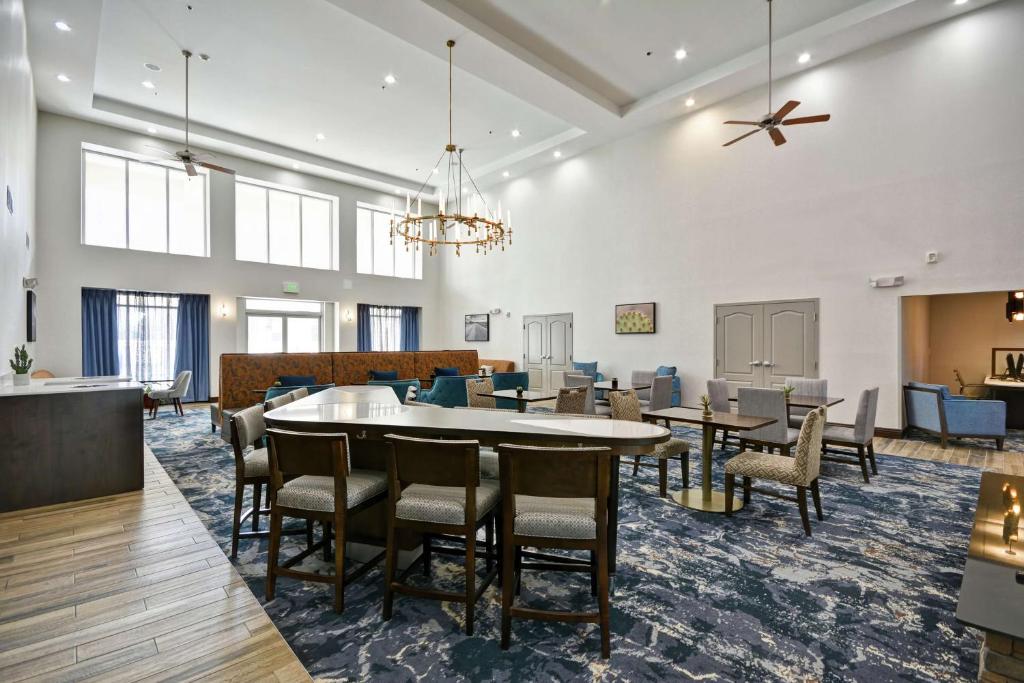 Fotografie z fotogalerie ubytování Homewood Suites by Hilton Palm Desert v destinaci Palm Desert