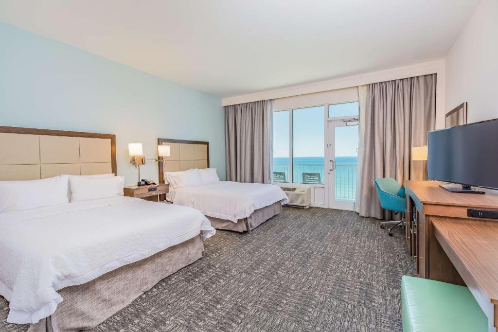 Hampton Inn & Suites Panama City Beach-Beachfront photo