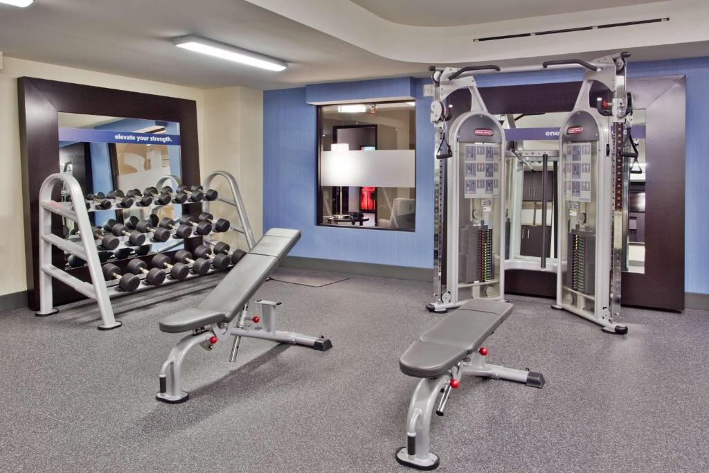 Hampton Inn & Suites Chapel Hill/Carrboro photo