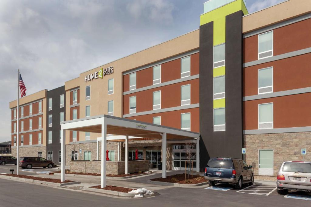 una rappresentazione della parte anteriore di un hotel di Home2 Suites By Hilton Denver South Centennial Airport a Centennial