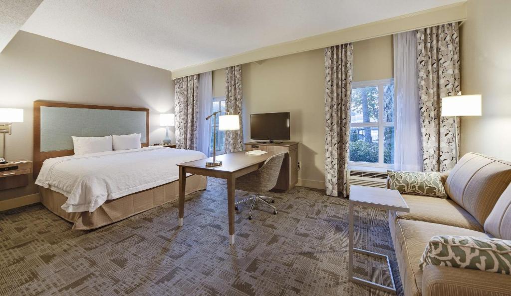 Hampton Inn Myrtle Beach Broadway at the Beach - Chambre King Avec Canapé-Lit - Non-Fumeurs