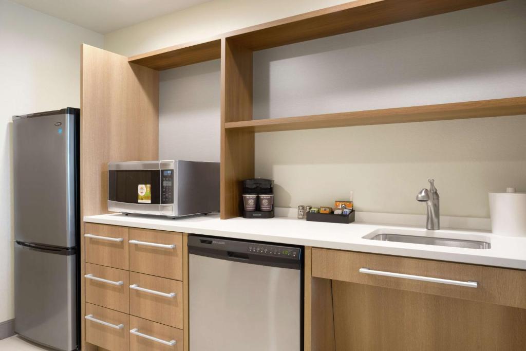 Home2 Suites By Hilton Warminster Horsham photo