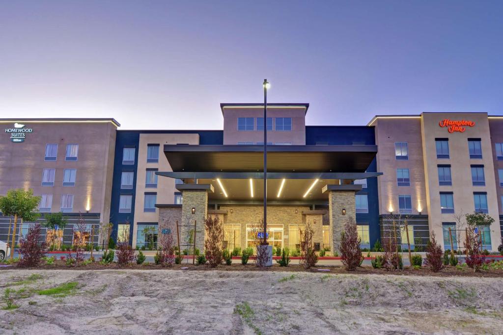 a rendering of the front of a hotel at Hampton Inn Chula Vista Eastlake in Chula Vista