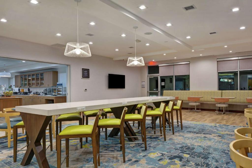 Hampton Inn Chula Vista Eastlake photo