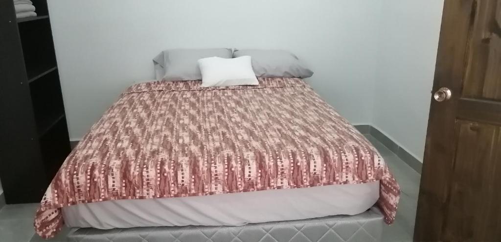 Postel nebo postele na pokoji v ubytování EcoVillas Las Melinas