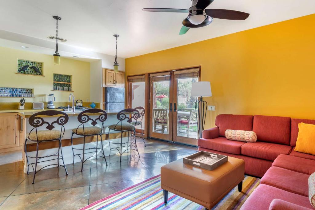 Hilton Grand Vacations Club Palm Desert - 1 Bedroom King Bed