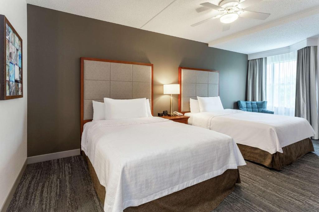 Postel nebo postele na pokoji v ubytování Homewood Suites by Hilton Albany