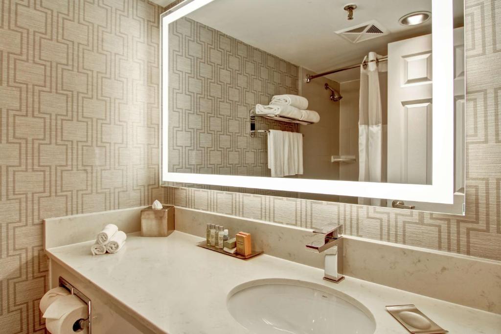 DoubleTree by Hilton Toronto Downtown - Resim 22