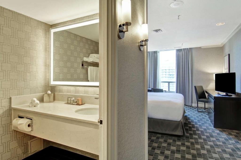 DoubleTree by Hilton Toronto Downtown - Resim 25