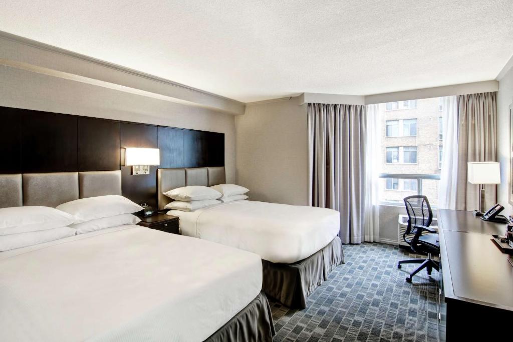 DoubleTree by Hilton Toronto Downtown - Double Room With Two Double Beds