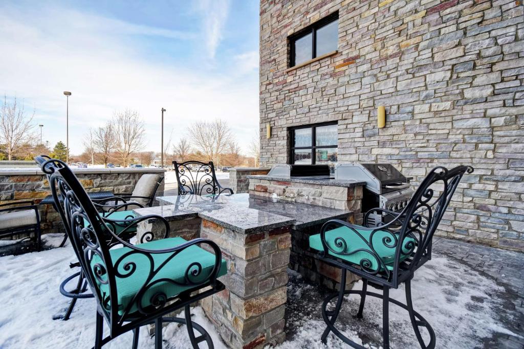 Homewood Suites by Hilton Novi Detroit photo