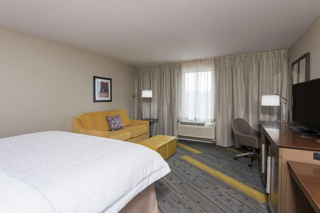 Hampton Inn & Suites West Lafayette, In photo