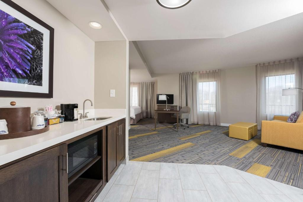 Hampton Inn & Suites West Lafayette, In photo