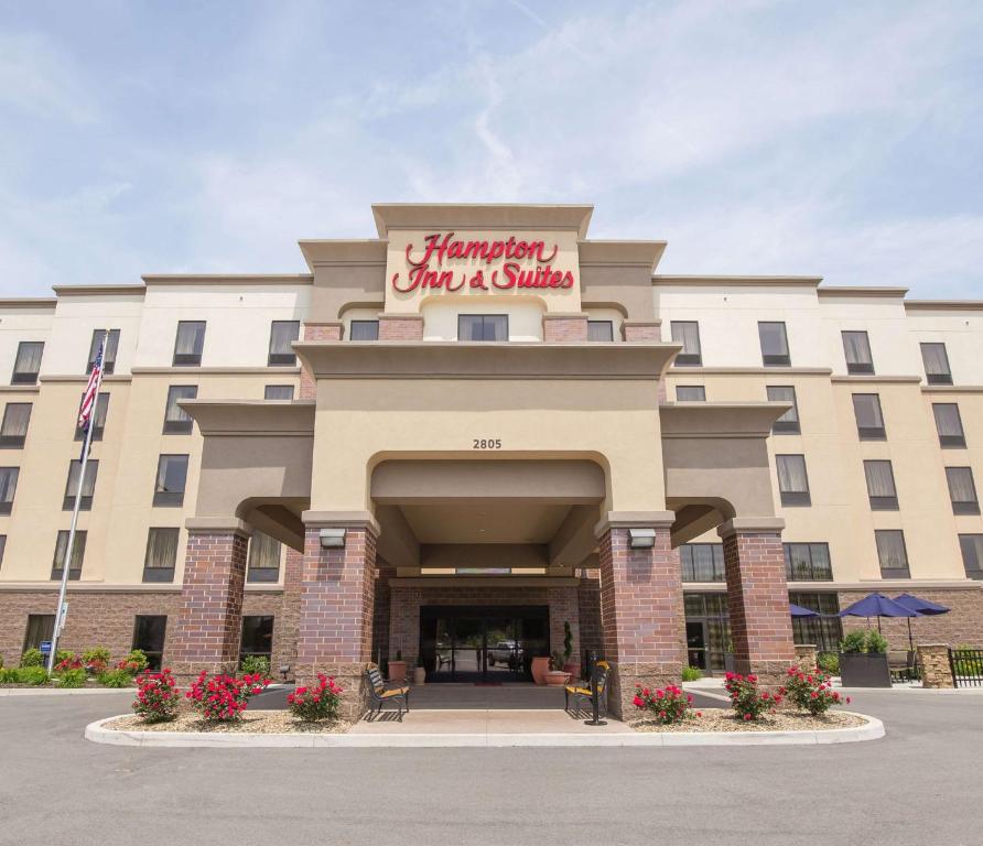 a rendering of the front of the hampton inn and suites at Hampton Inn & Suites - Pittsburgh/Harmarville, PA in Harmarville