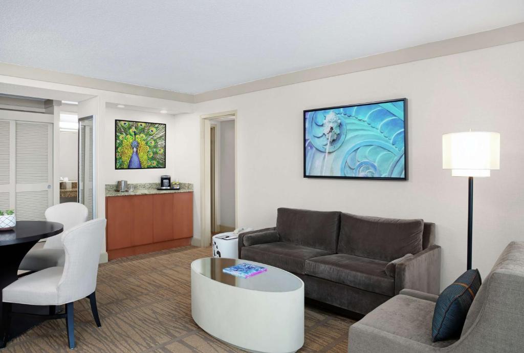 DoubleTree by Hilton Hotel Miami Airport & Convention Center - 国王套房 - 不吸烟