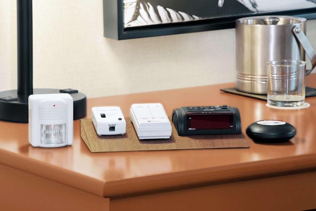DoubleTree by Hilton Hotel Miami Airport & Convention Center - 带浴缸的王室 - 出行式通道