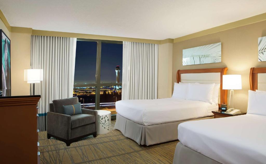 DoubleTree by Hilton Hotel Miami Airport & Convention Center - 两张双人床的双人间