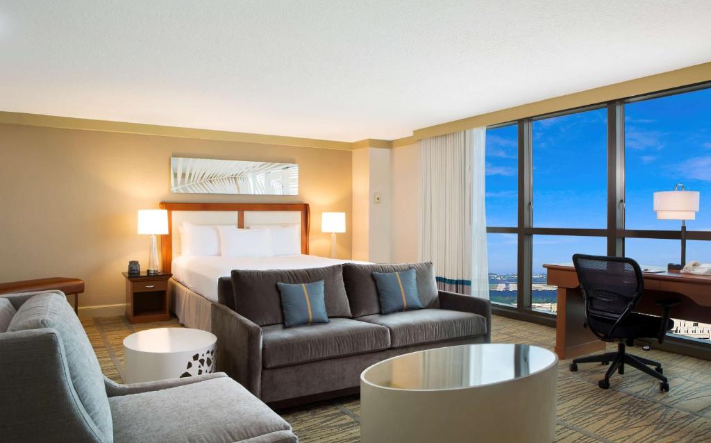 DoubleTree by Hilton Hotel Miami Airport & Convention Center - 初级国王套房 - 不吸烟