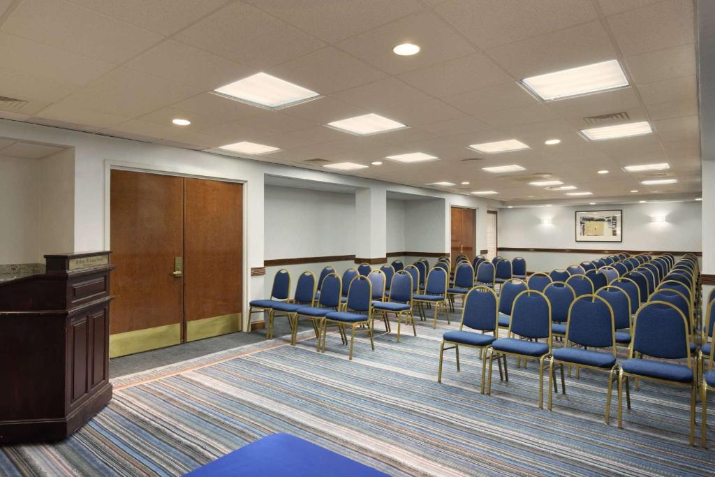 Konferenční prostory v ubytování Hilton Long Island/Huntington