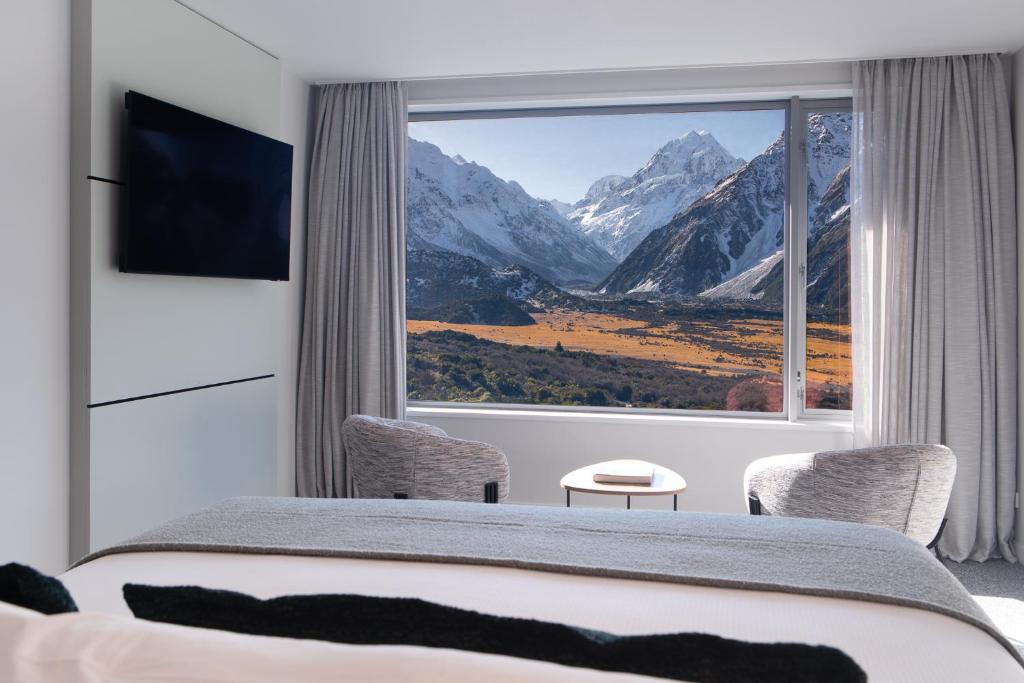 The Hermitage Hotel Mt Cook photo