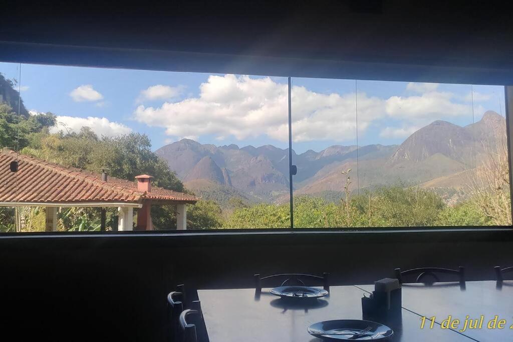 Apto perto de Itaipava