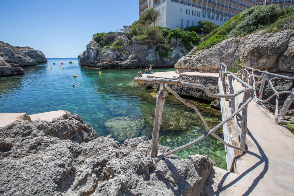 Estel Blanc Apartments - Adults Only, Cala en Blanes ...