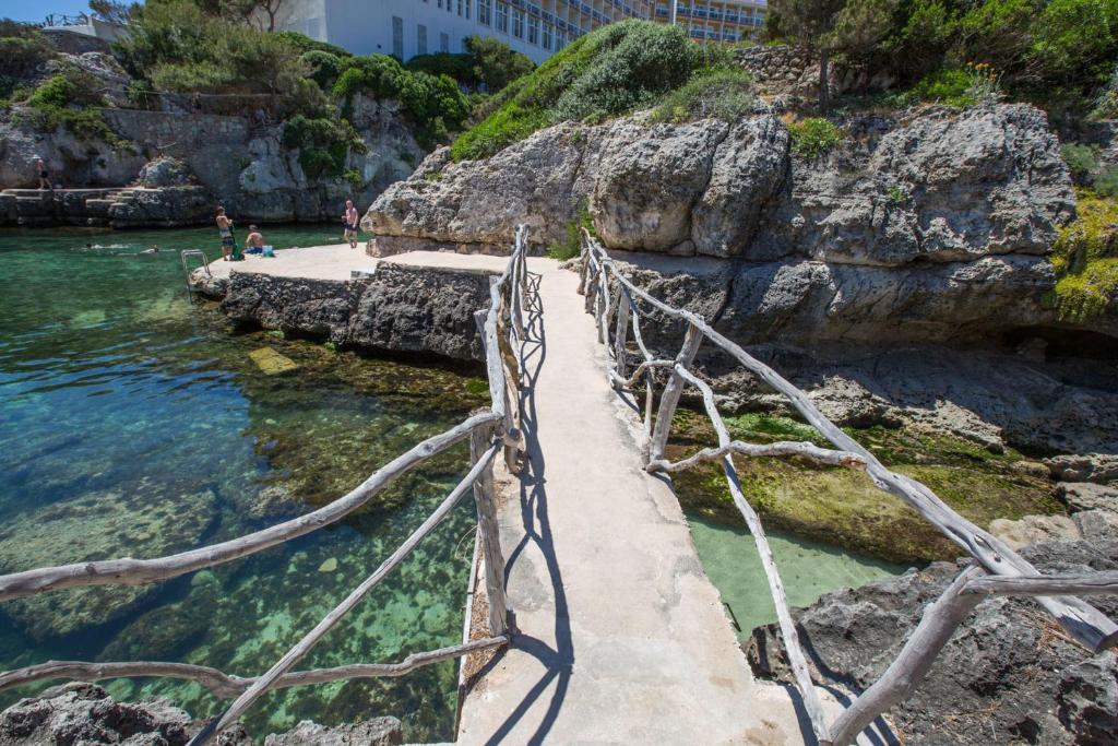 Estel Blanc Apartments - Adults Only, Cala en Blanes ...
