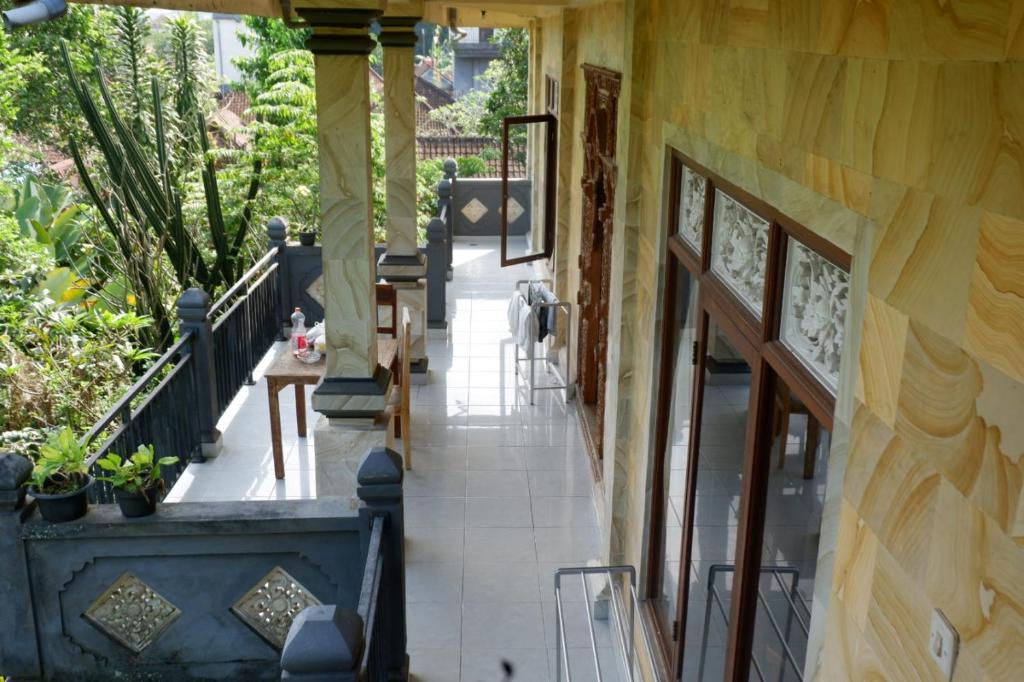 Balkón nebo terasa v ubytování Kenari House