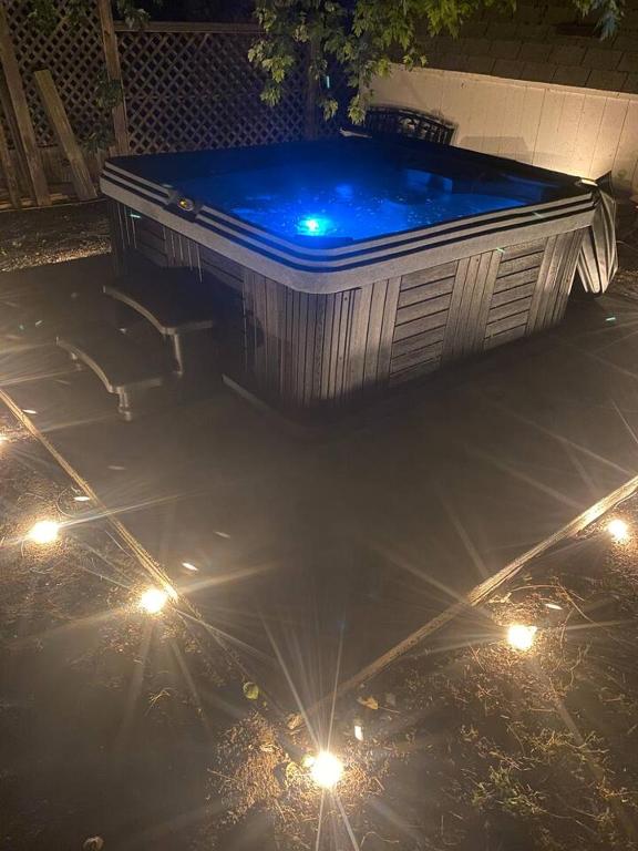 Private Hot Tub & Executive House for up To 10, Lewiston (updated