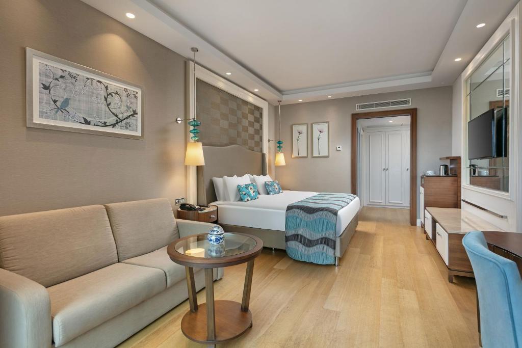 Titanic Deluxe Golf Belek - Family Suite Main Building
