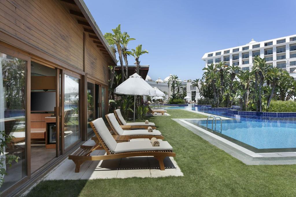 Titanic Deluxe Golf Belek - Bali House (Swim-up)