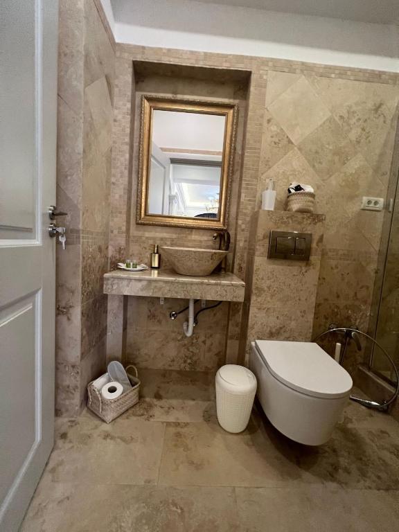 Baðherbergi á Ami Residence Bucharest Airport,Therme&FREE PARKING Otopeni