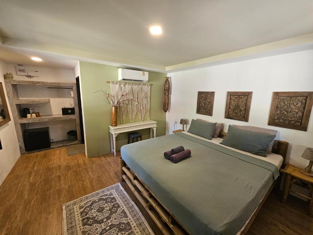 The Mellow Mango - 3