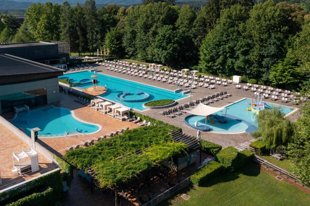 Bazén v ubytování Hotel Kristal - Terme Krka nebo v jeho okolí
