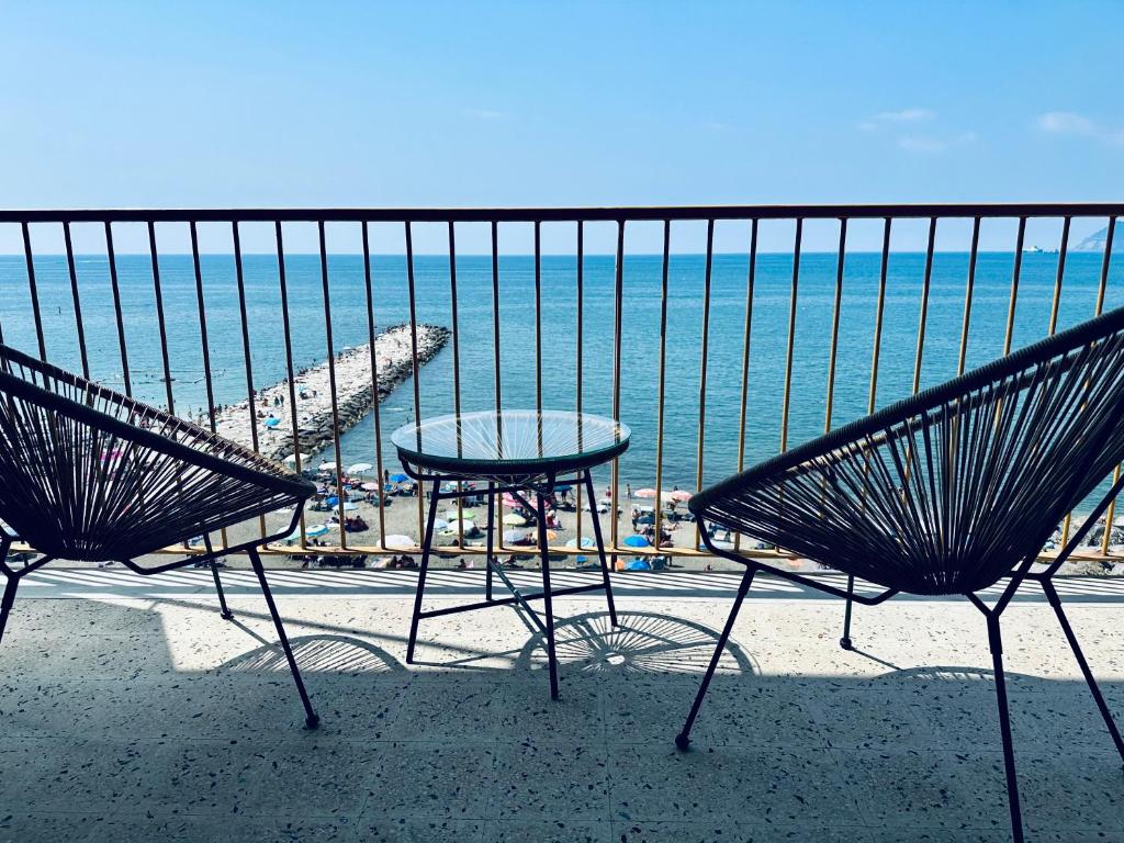 BluMare ArtHouse - 6