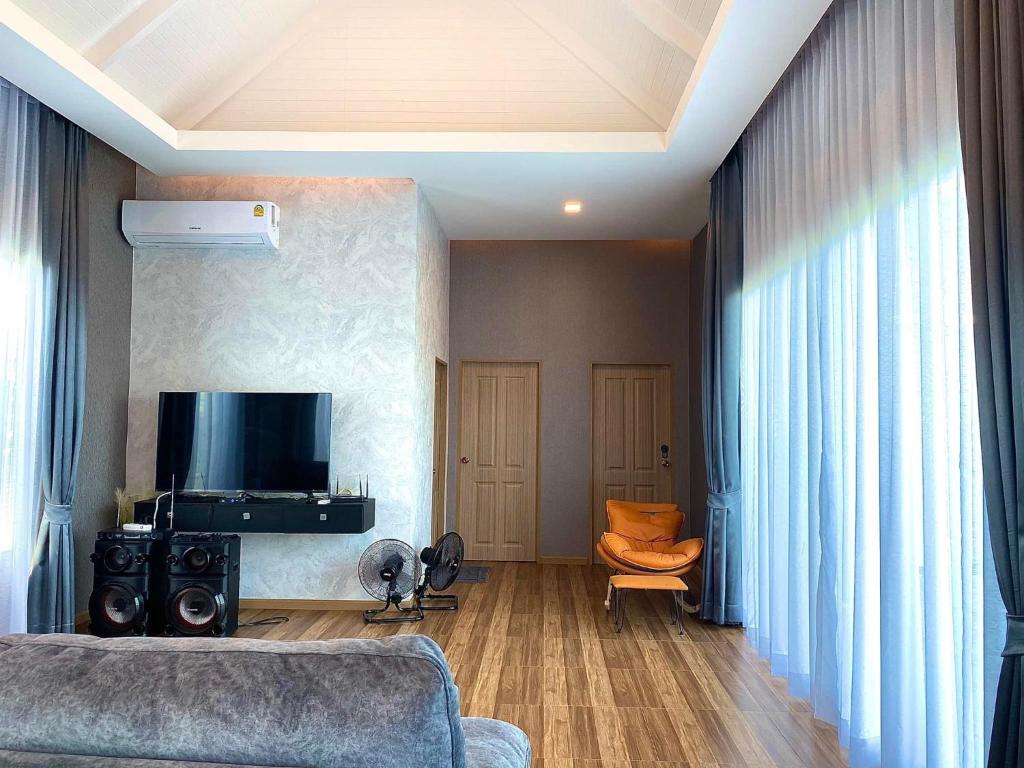 Fotografie z fotogalerie ubytování Seen Hill Villa v destinaci Nikhom Sang Ton Eng Khuan Phet