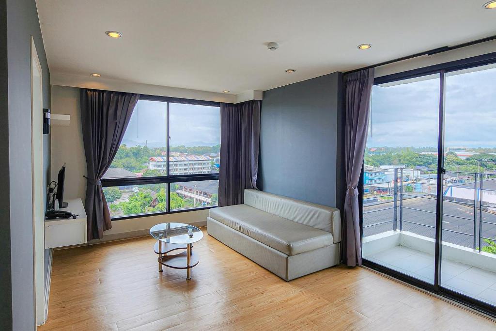 Posezení v ubytování O2 Hotel Maesot
