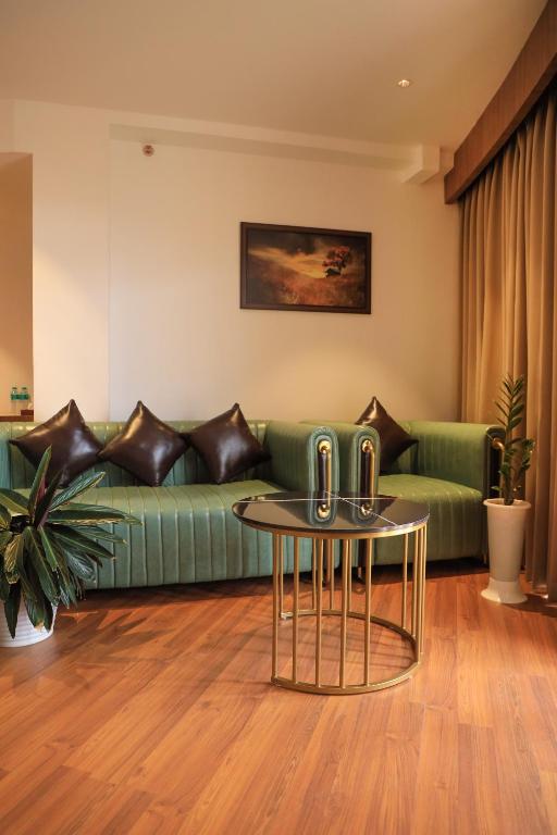 Posezení v ubytování Hotel Sky Sierra Wayanad