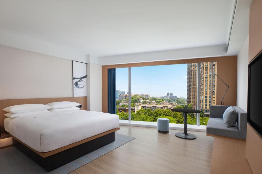 Fairfield by Marriott Changsha Yueluにあるベッド