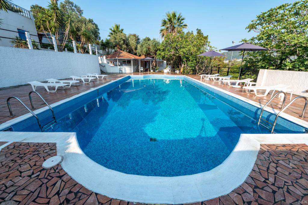 Bazén v ubytovaní Anamar Skiathos Hotel alebo v jeho blízkosti