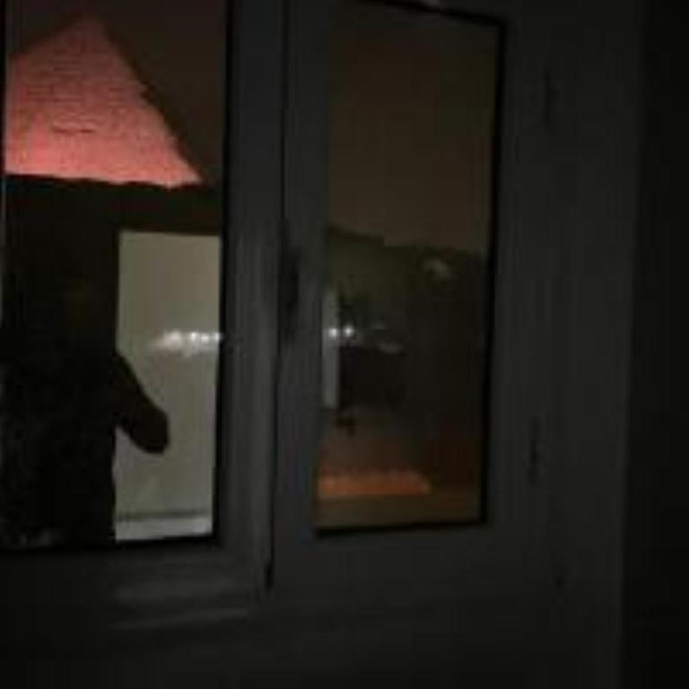 Crystal pyramid inn - 13