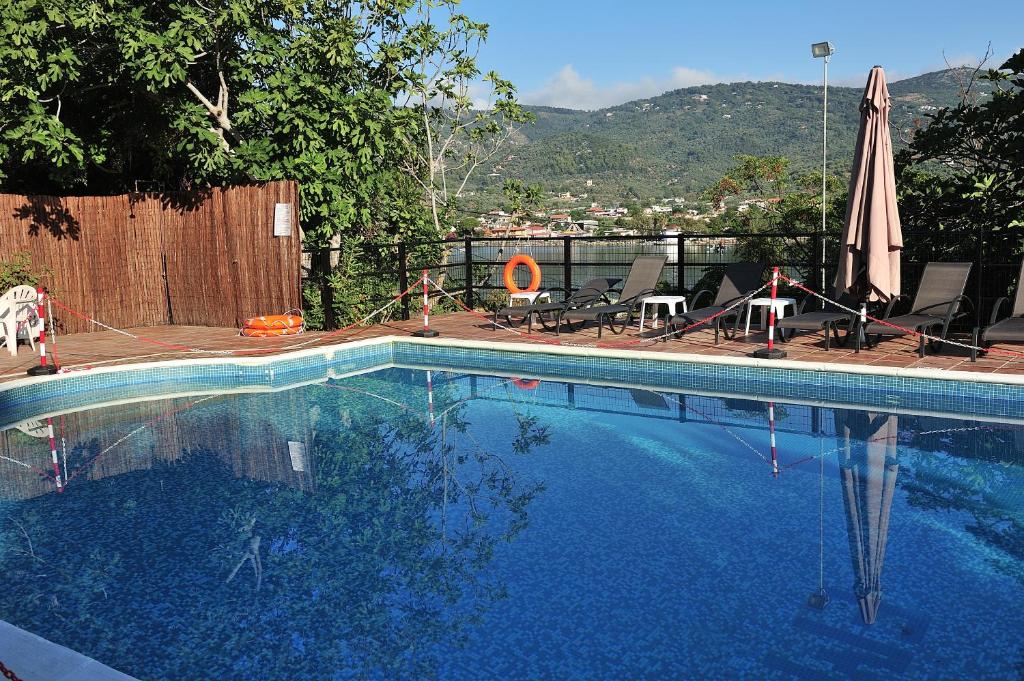 Bazén v ubytovaní Anamar Skiathos Hotel alebo v jeho blízkosti