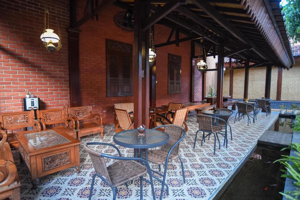 Restaurace v ubytování Ndalem Mataram