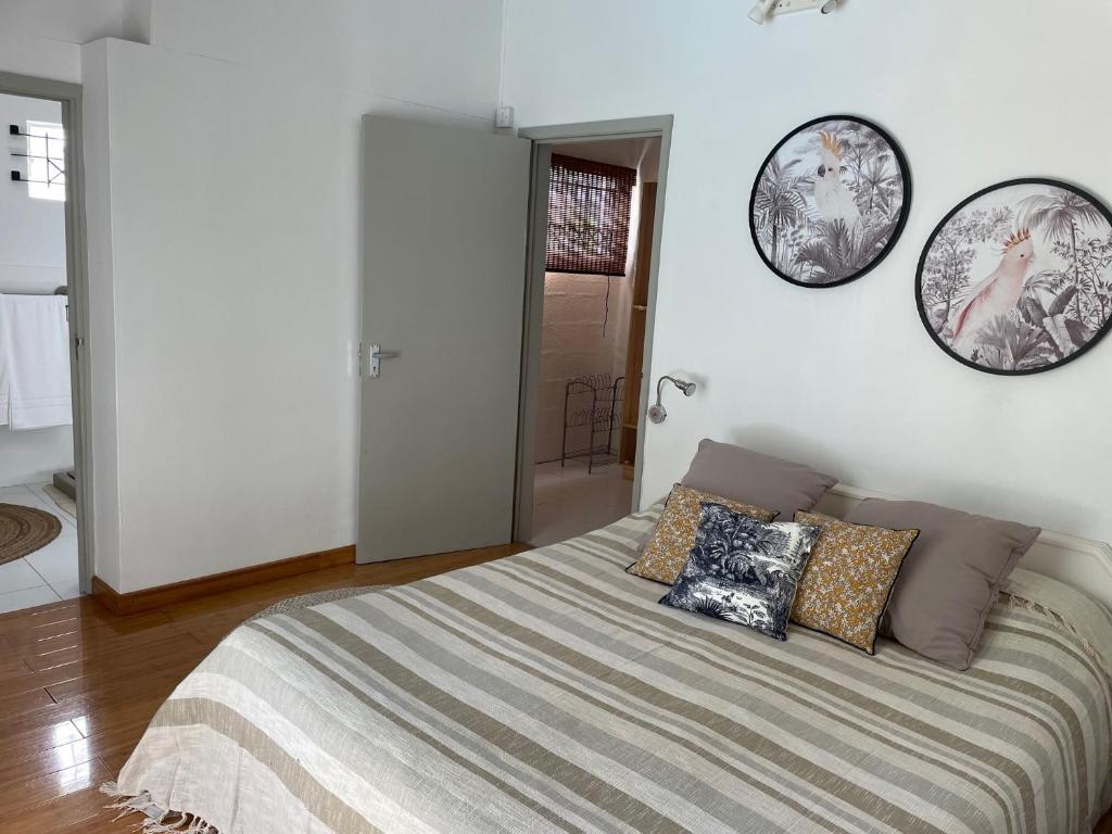 Postel nebo postele na pokoji v ubytování Villa Laposte