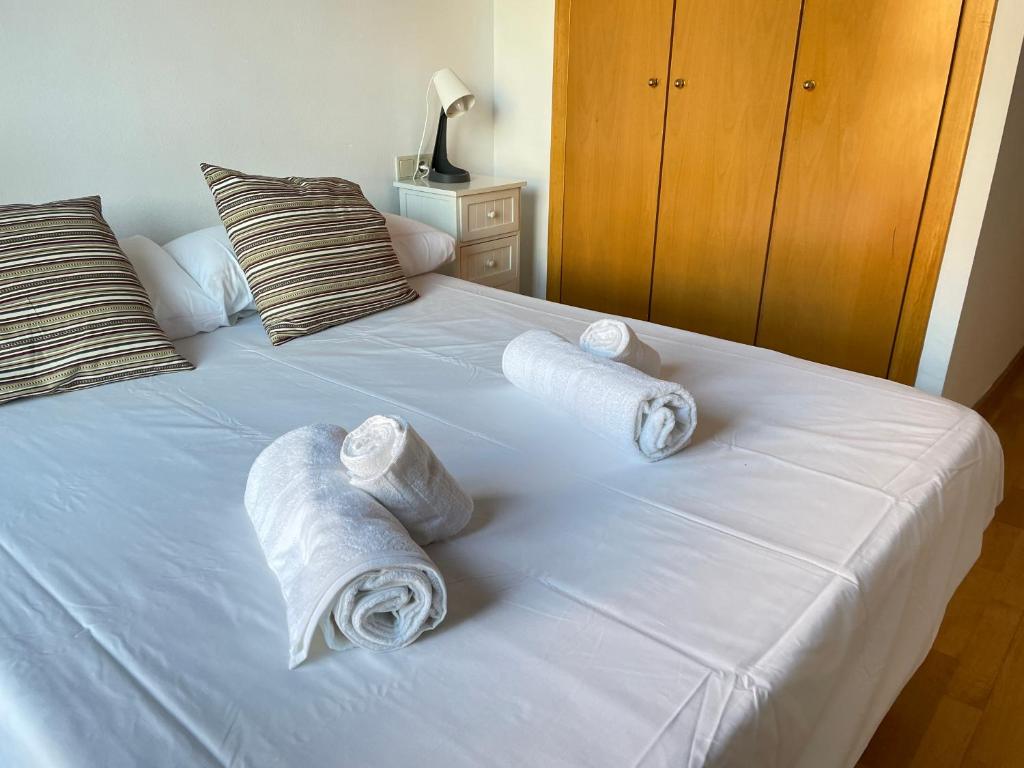Postel nebo postele na pokoji v ubytování NEW! Amazing 2 bedroom apartment in Rambla del Poblenou
