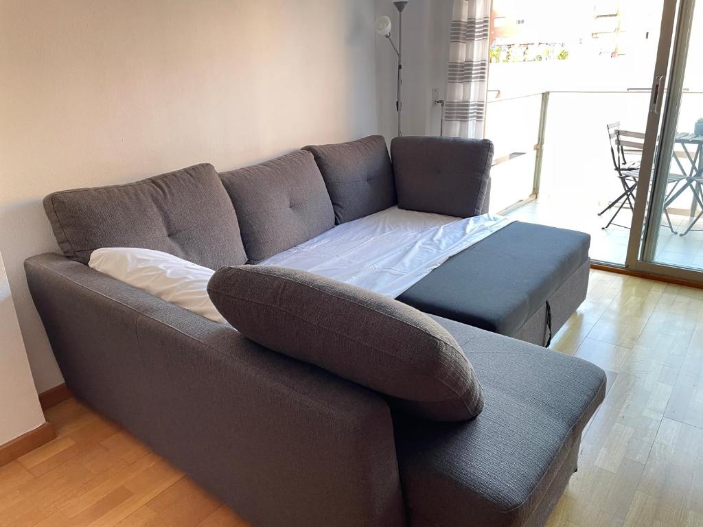 Posezení v ubytování NEW! Amazing 2 bedroom apartment in Rambla del Poblenou