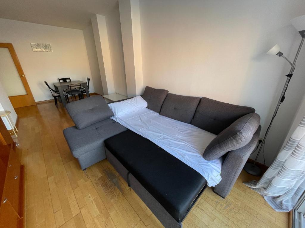 Posezení v ubytování NEW! Amazing 2 bedroom apartment in Rambla del Poblenou