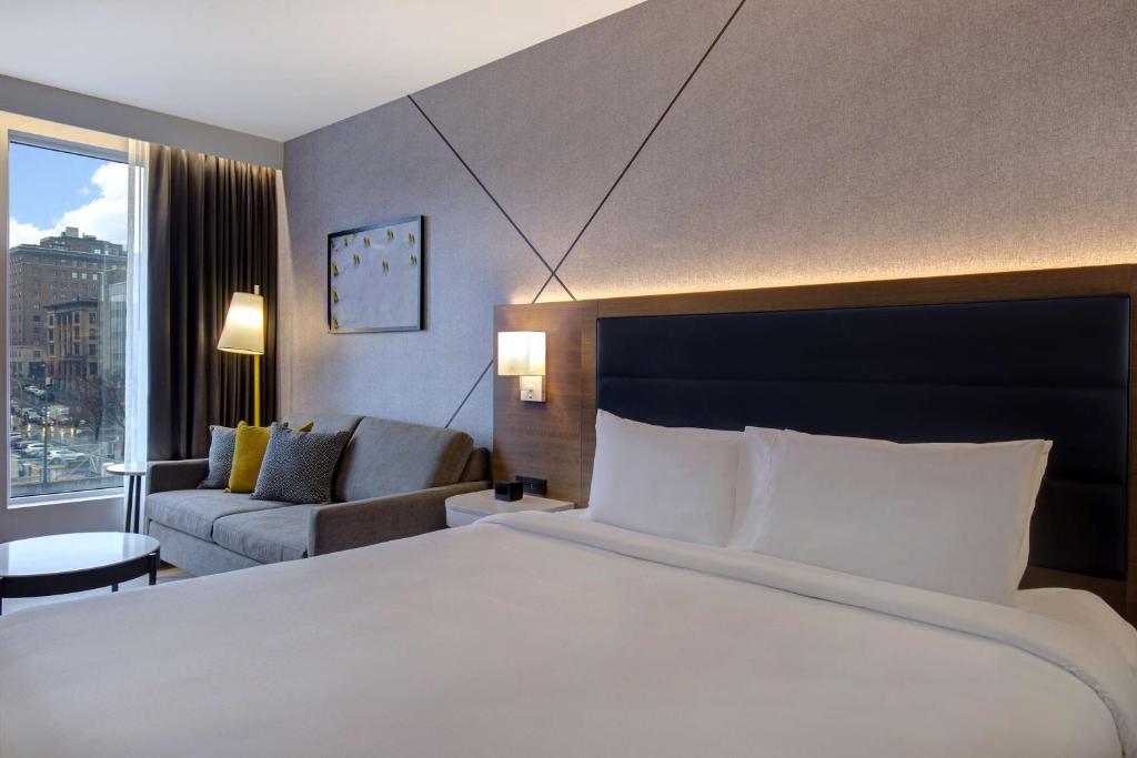 
King Room with Sofa Bed
