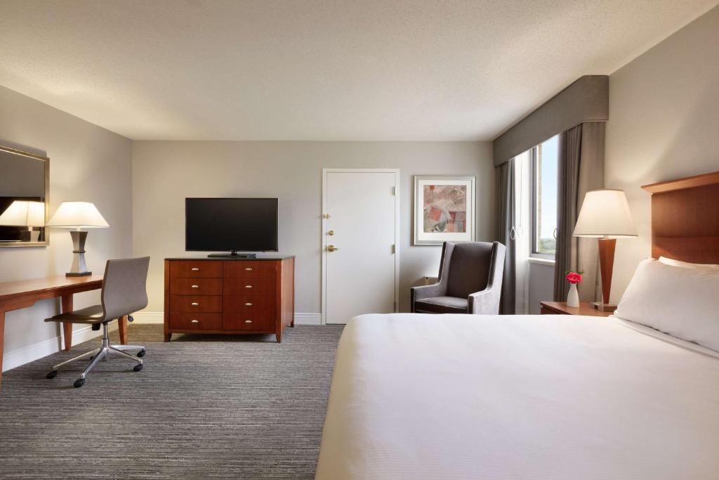 DoubleTree by Hilton Minneapolis Park Place - Camera King Con Vasca Accessibile Alla Mobilità